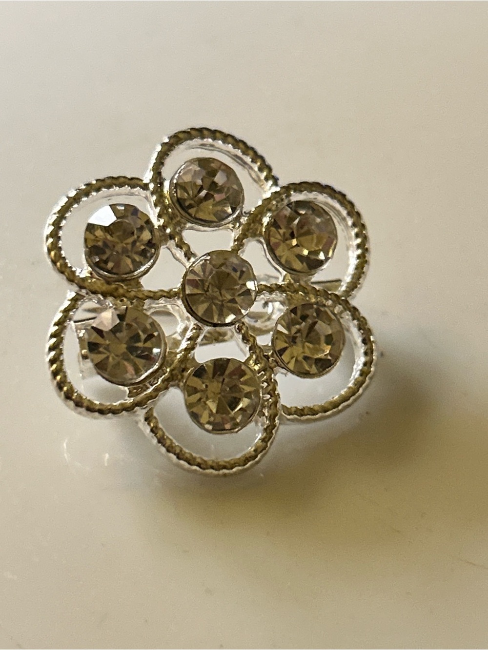 Crystal Flower Stud clear Silver Tone Bling brooch pin